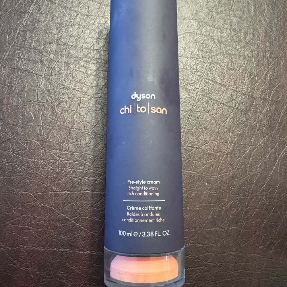 Dyson Chi To San Pre-Style Cream - Blue with Orange Cap